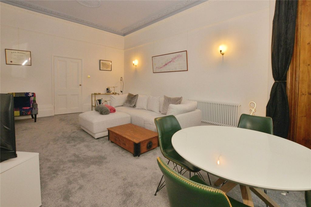 Property photo 3 of 19 Living Room