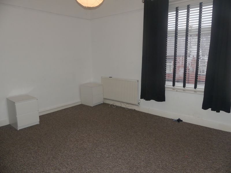 Property photo 3 of 7 Photo 6