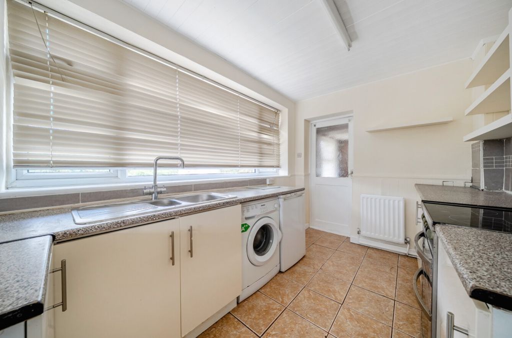 Property photo 3 of 24 30-6A71E81A38643-1501236-19Fcce10230E7-30-30