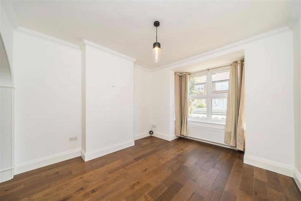 Property photo 2 of 4