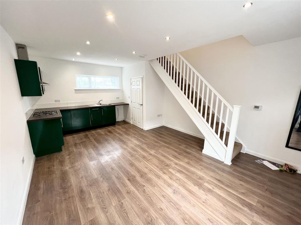 Property photo 2 of 9 Image[8].Jpeg