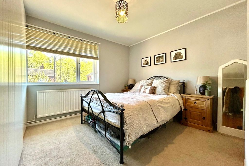 Property photo 2 of 15 Picture No. 19