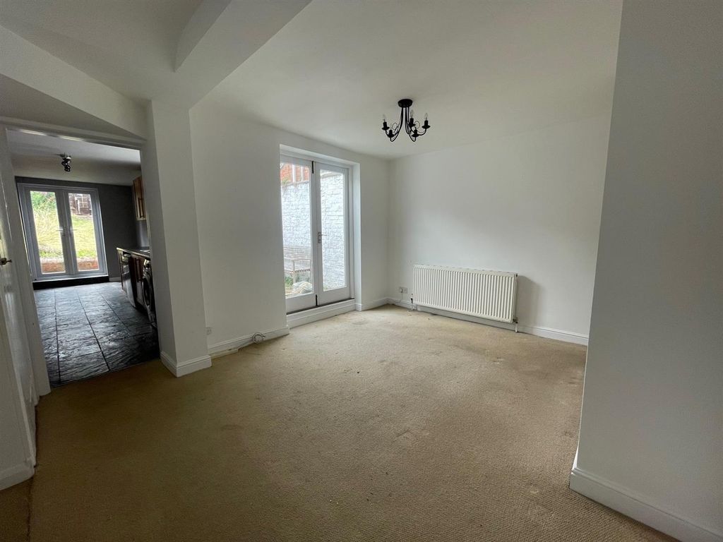 Property photo 3 of 9 3.Jpg