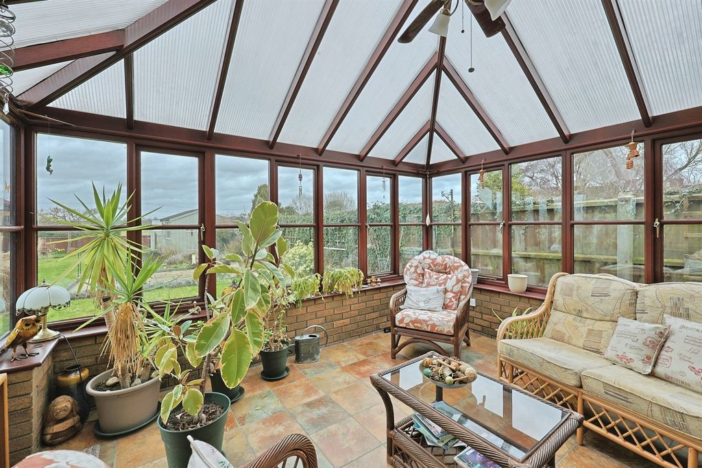 Property photo 3 of 19