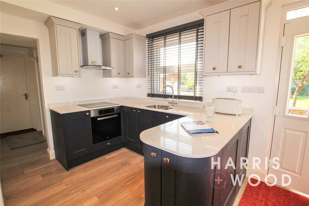 Property photo 3 of 8 Picture No. 06