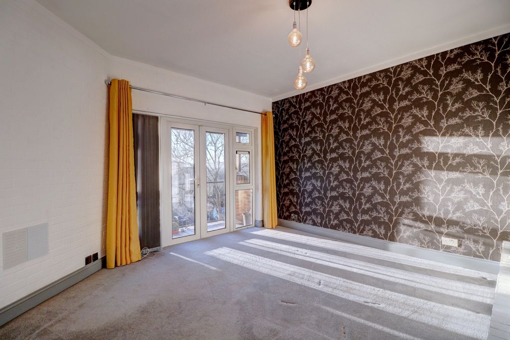 Property photo 3 of 11 Picture No. 04