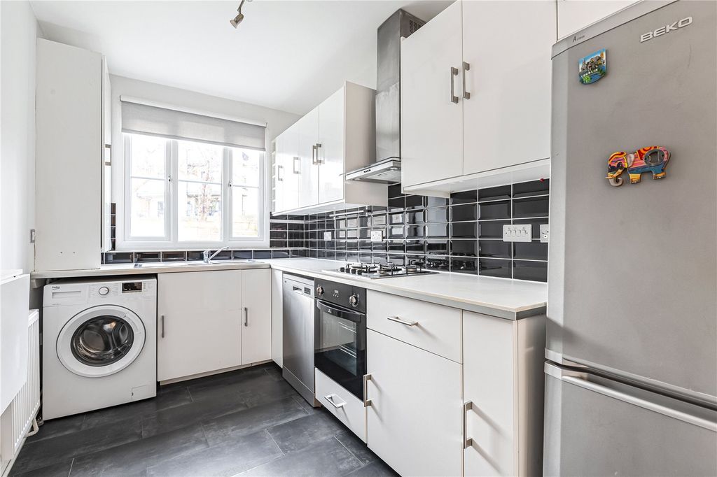 Property photo 3 of 12 Picture No. 20