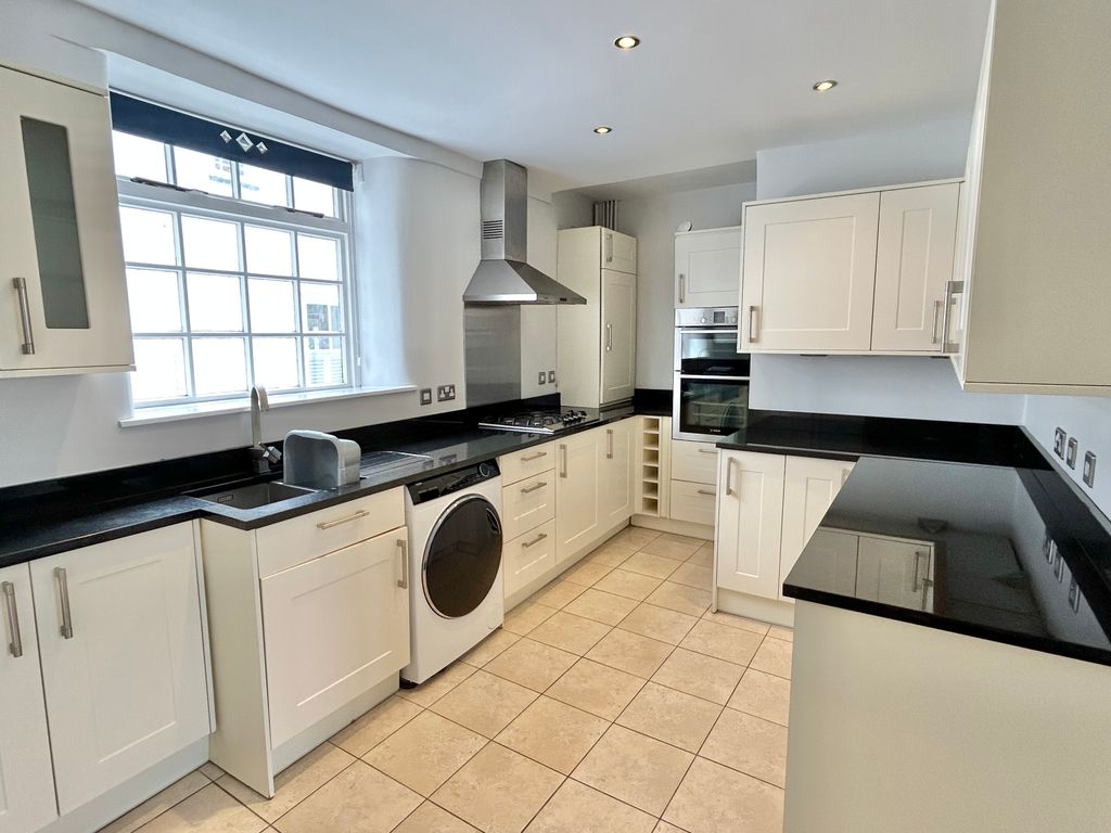 Property photo 2 of 14 Img_3795