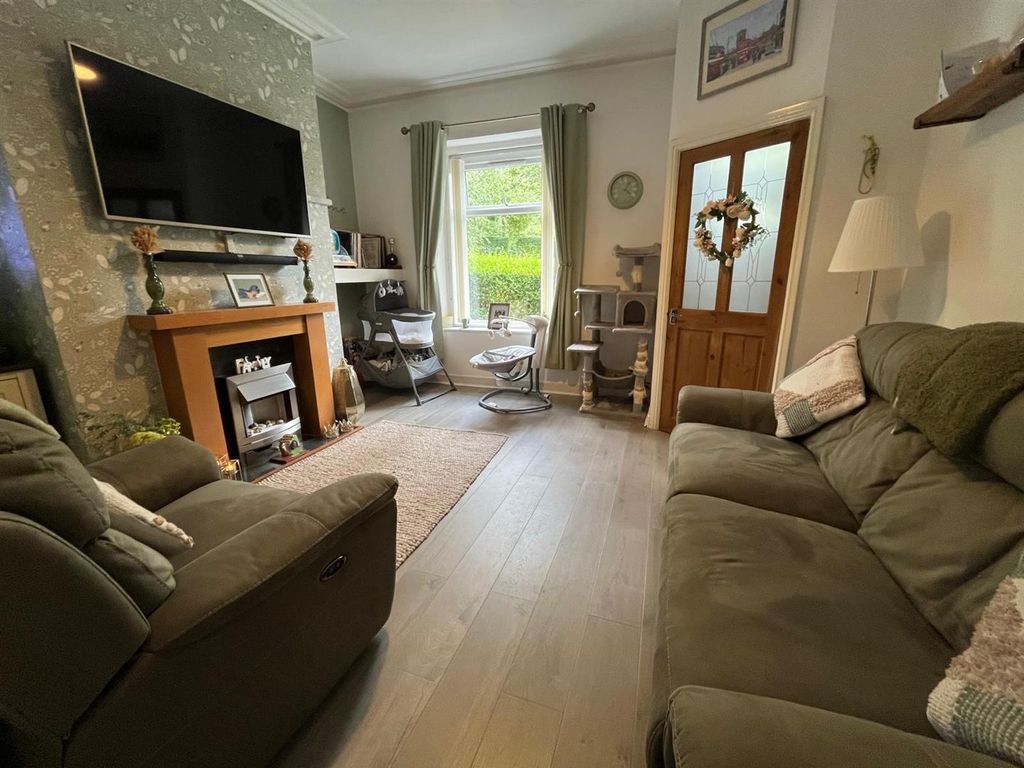 Property photo 2 of 17 Pic 13.Jpg