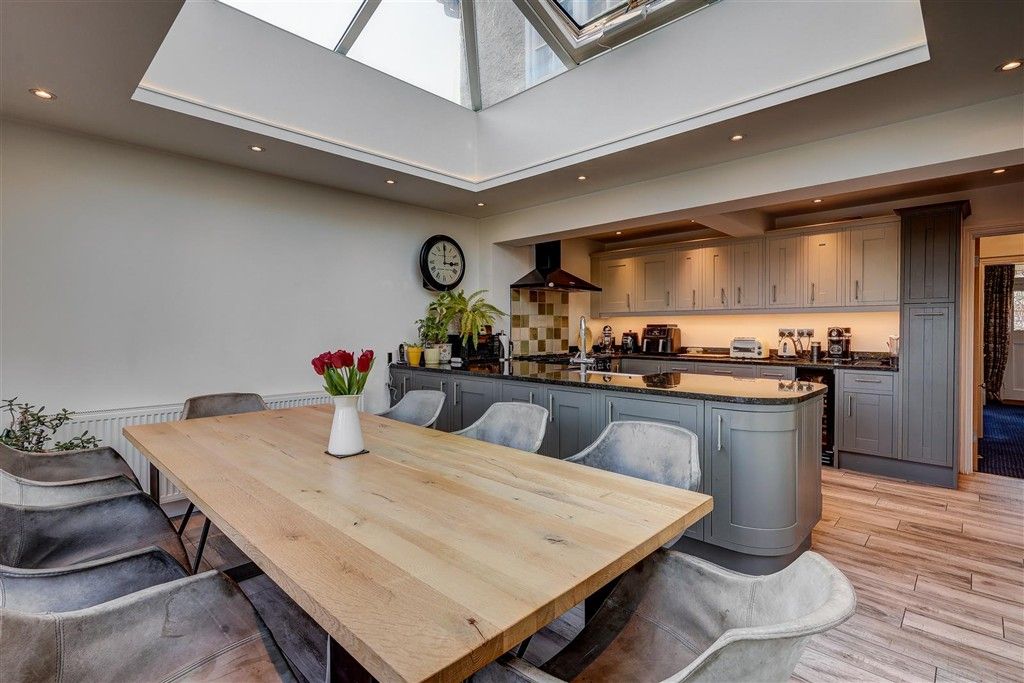 Property photo 1 of 14 Kitchen