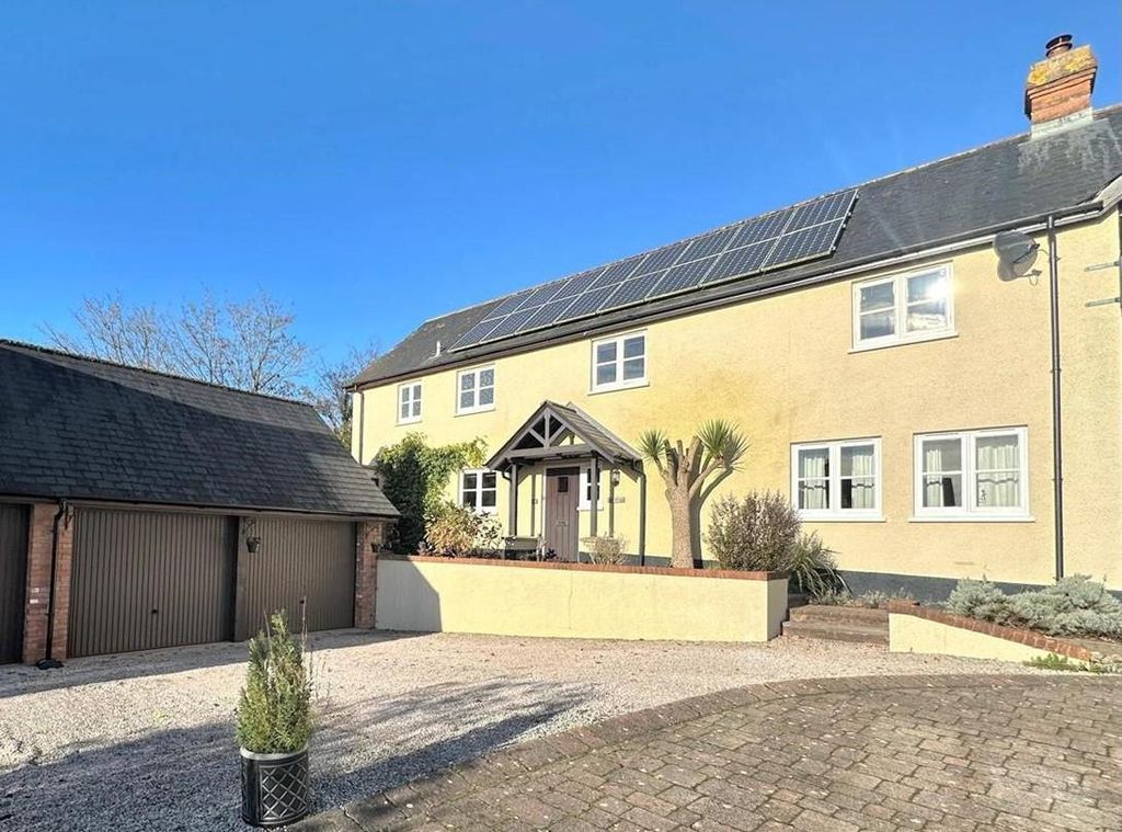 Property photo 1 of 36
