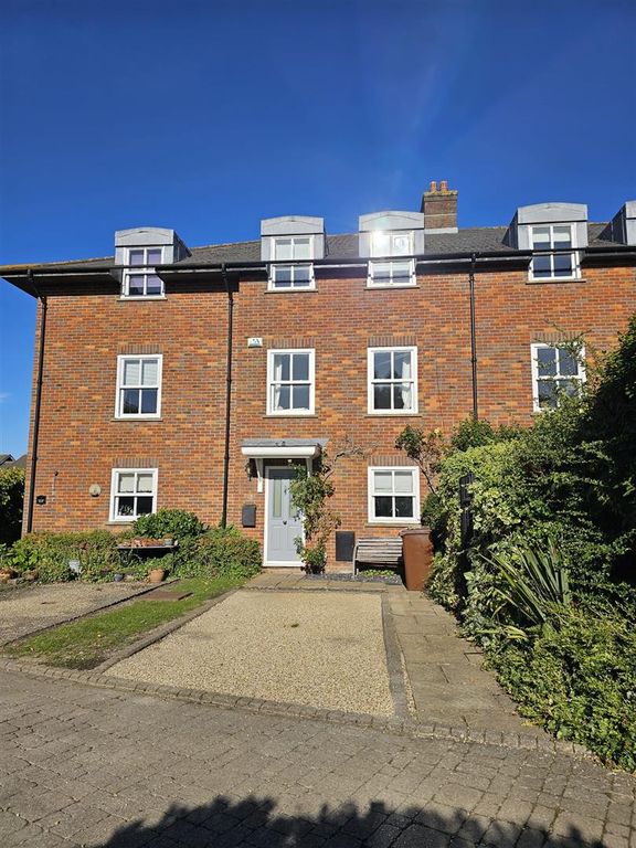 Property photo 1 of 17 External d.Jpg