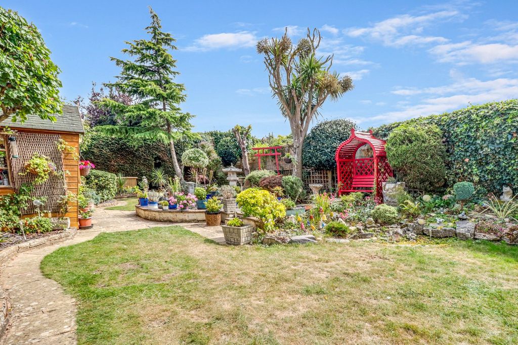 Property photo 3 of 23