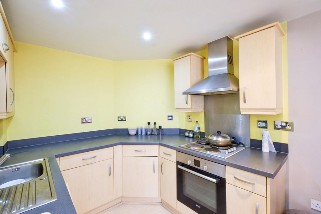 Property photo 2 of 15 Kitchen
