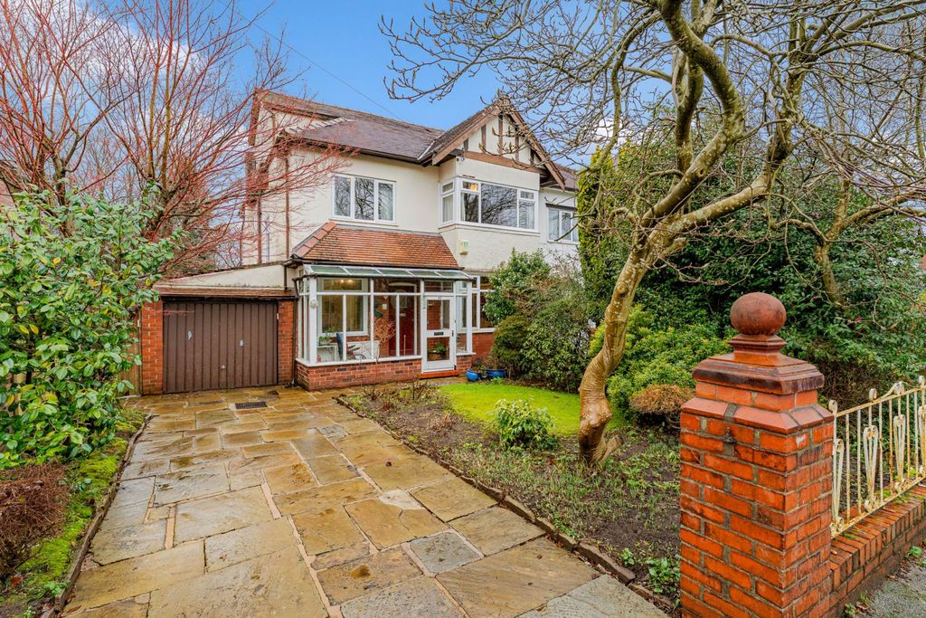 Property photo 1 of 27