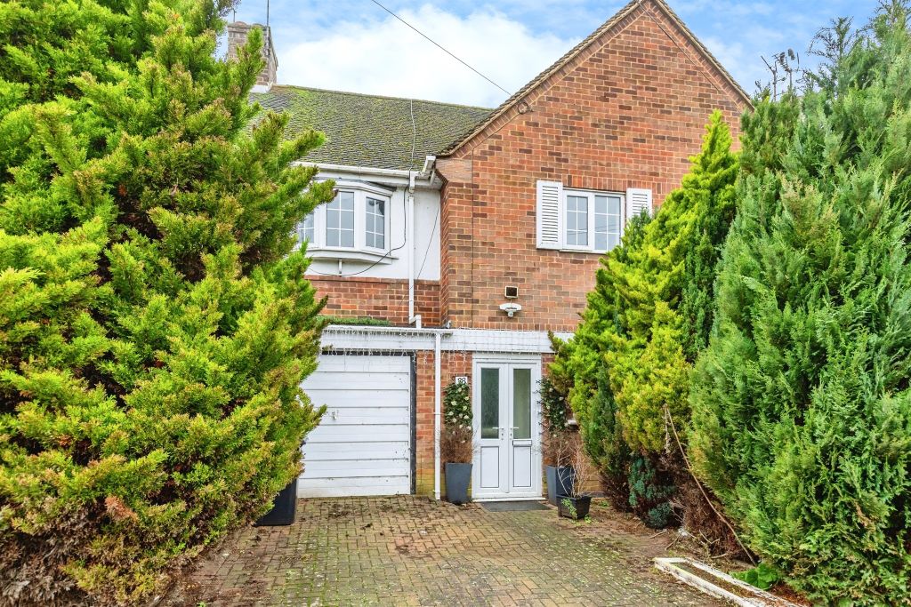 Property photo 1 of 9