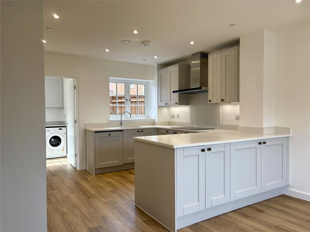 Property photo 3 of 13 Picture No. 19