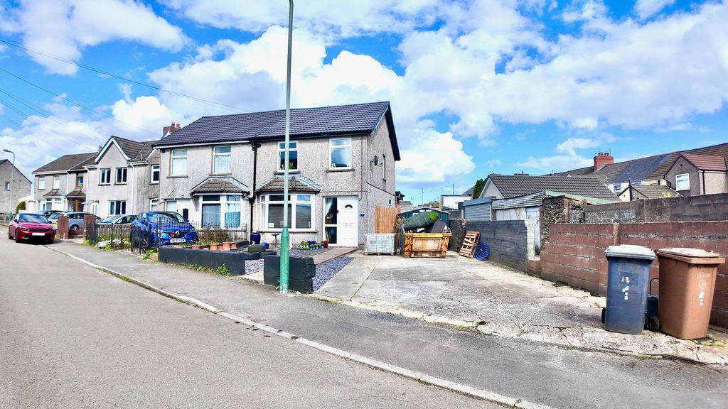 Property photo 1 of 24