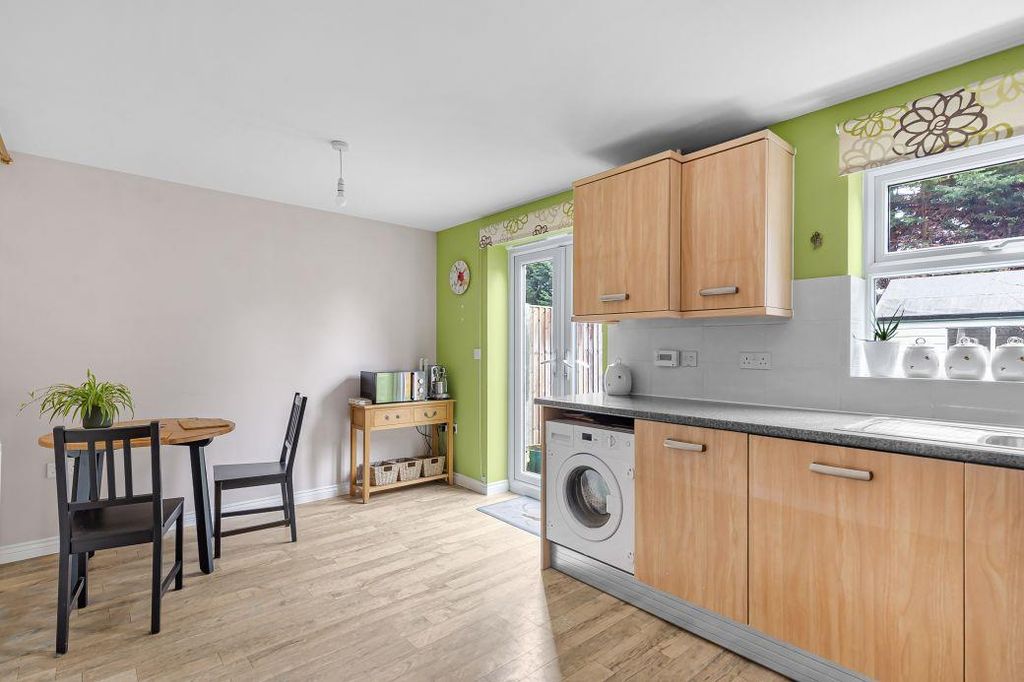 Property photo 2 of 24 4_71768.Jpg