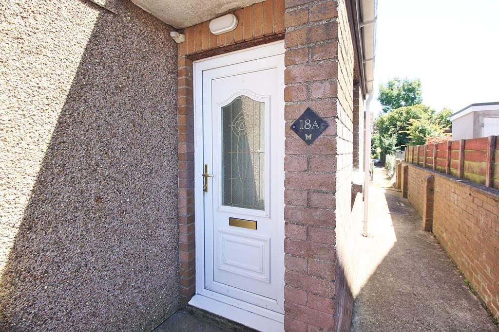 Property photo 3 of 19