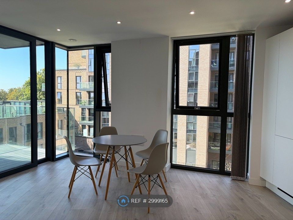 Property photo 1 of 20 Dining Area