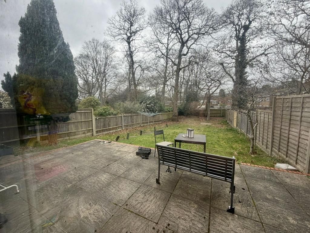 Property photo 2 of 4 Garden