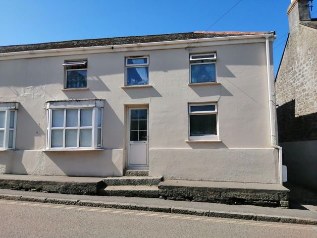 Property photo 2 of 10 Photo 2