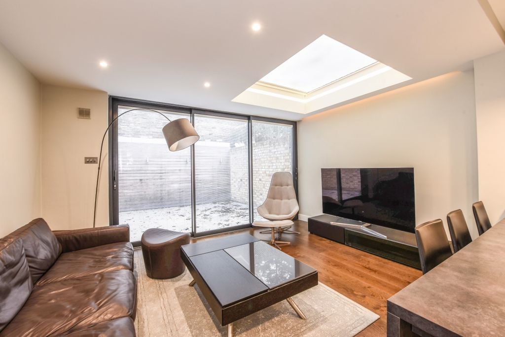 Property photo 1 of 13 Princes Road