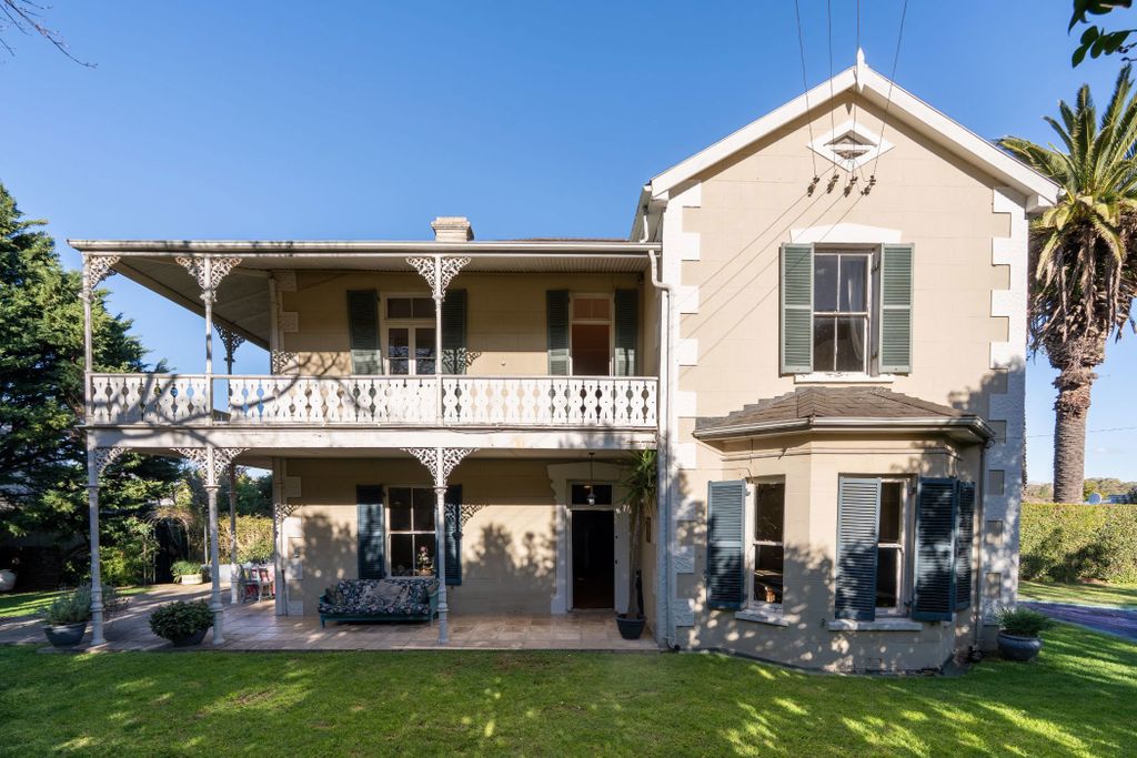 Property photo 1 of 39 Kw1742017