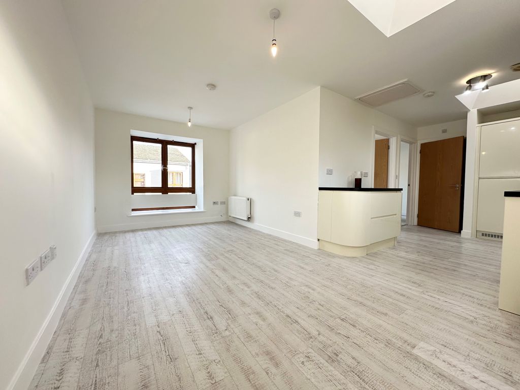 Property photo 3 of 8 Front