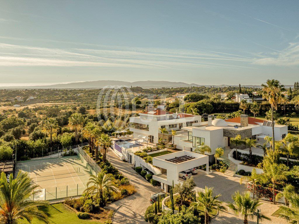 Property photo 1 of 60 8-Bedroom Two-Unit Villa With Pool, In Porches, Algarve