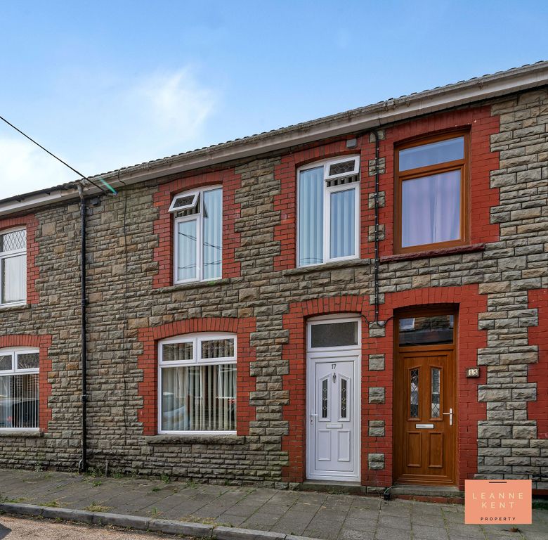 Property photo 1 of 31