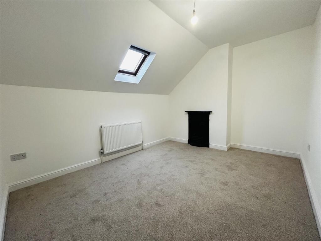 Property photo 3 of 5 Gallery