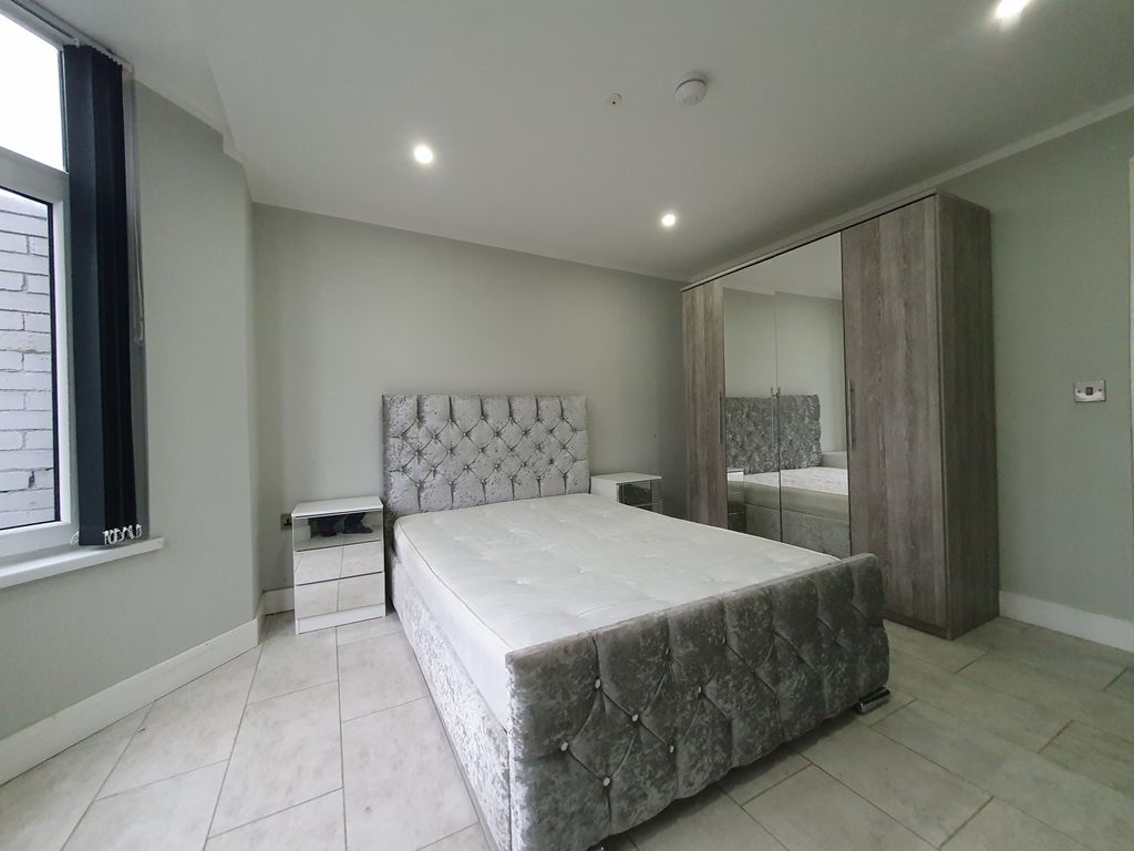 Property photo 3 of 11 Gallery