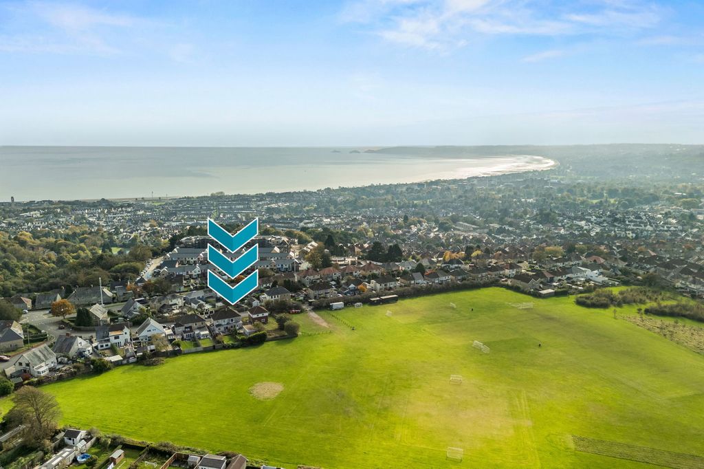 Property photo 3 of 30