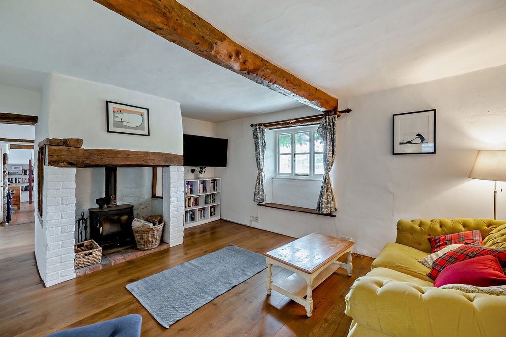 Property photo 3 of 16 Sitting Room