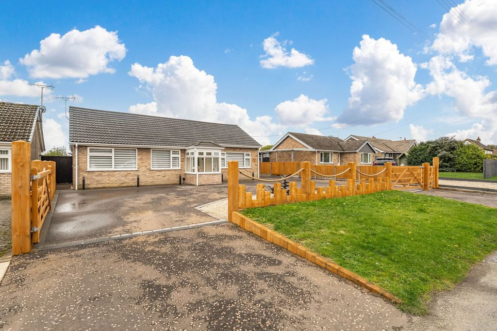 Property photo 1 of 22
