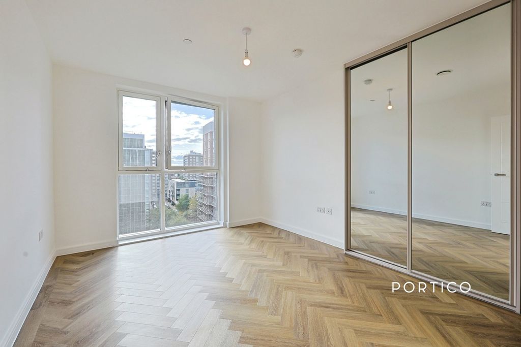 Property photo 3 of 13 Pbox-Img.Jpg