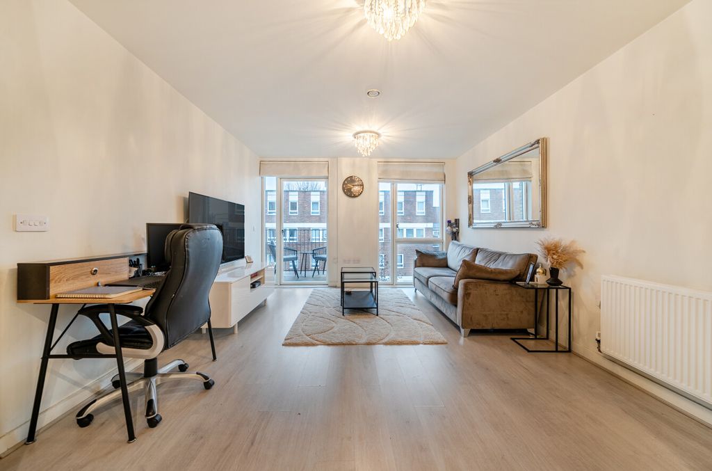 Property photo 3 of 10