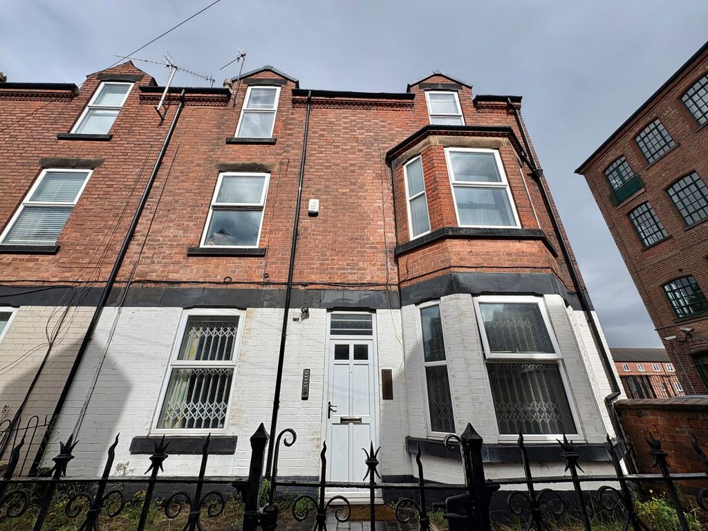 Property photo 1 of 19