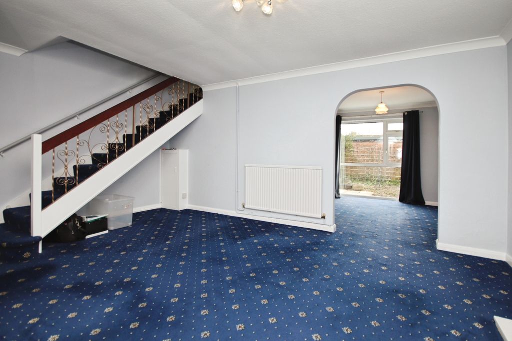 Property photo 3 of 12