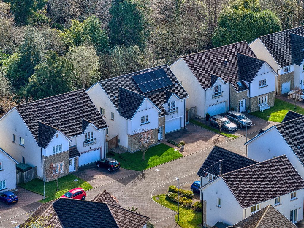 Property photo 2 of 43