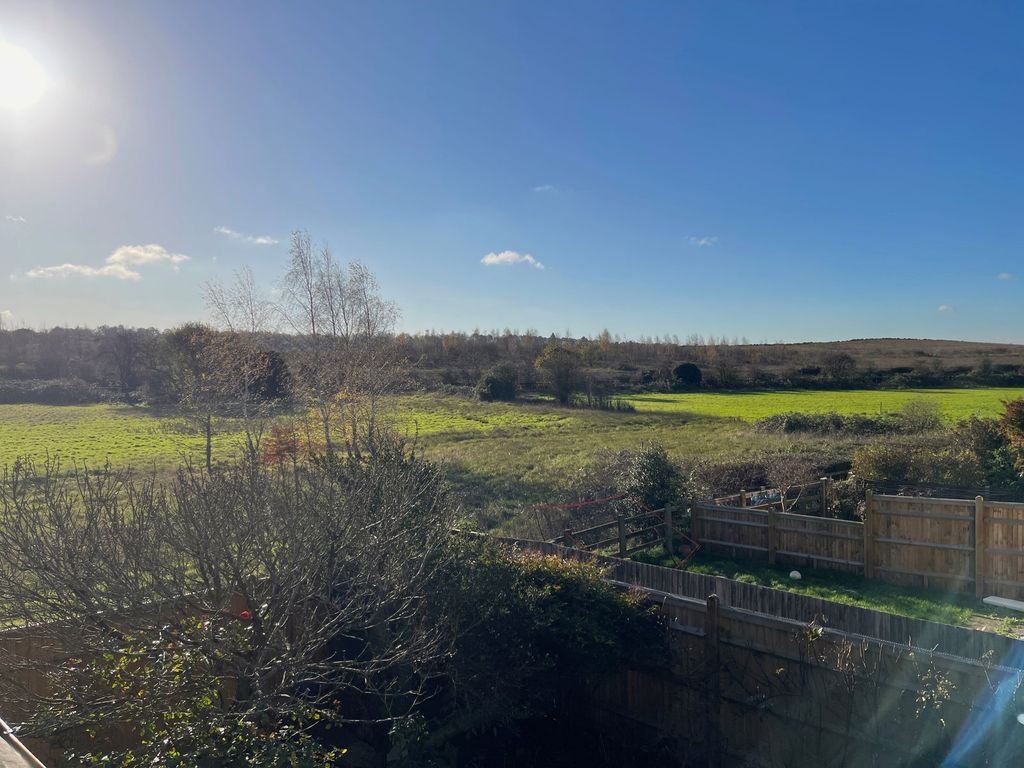 Property photo 2 of 47