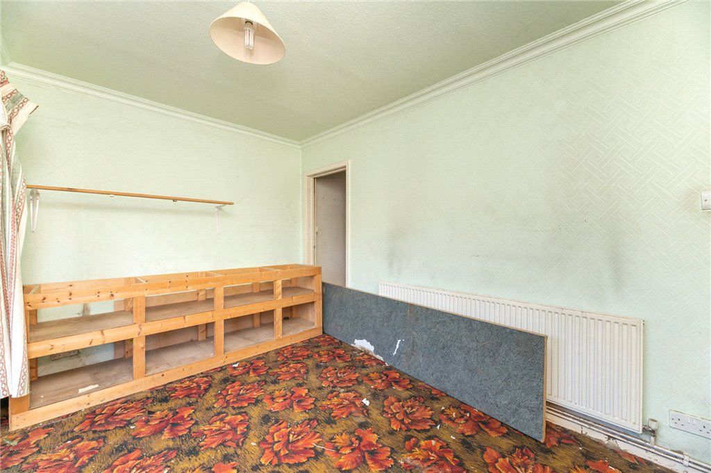 Property photo 3 of 28 Living Room