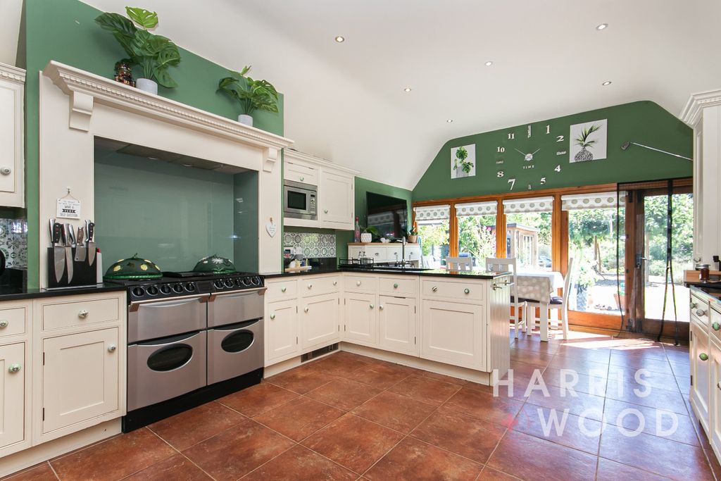 Property photo 3 of 64 4332825