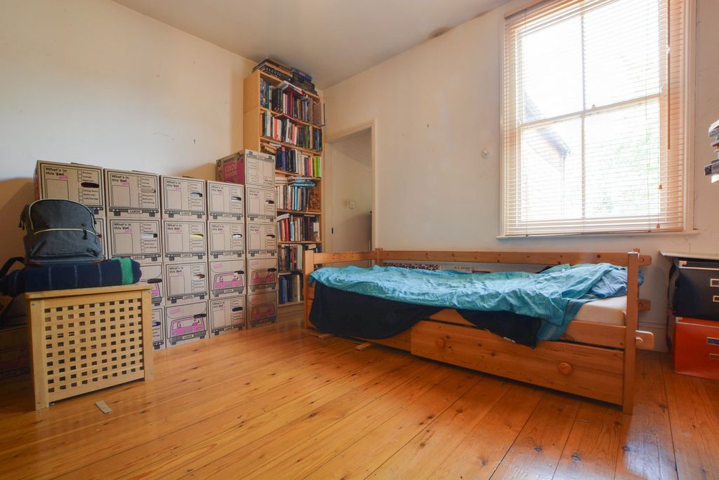 Property photo 3 of 7