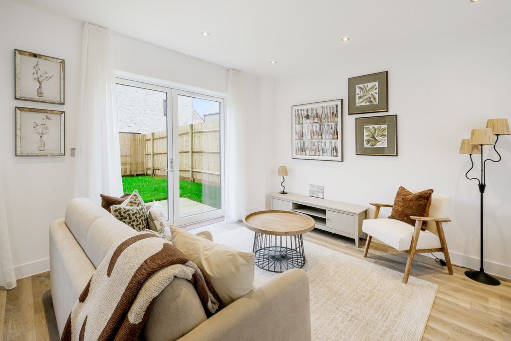 Property photo 3 of 16