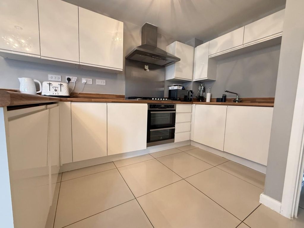Property photo 3 of 14 6.Jpg