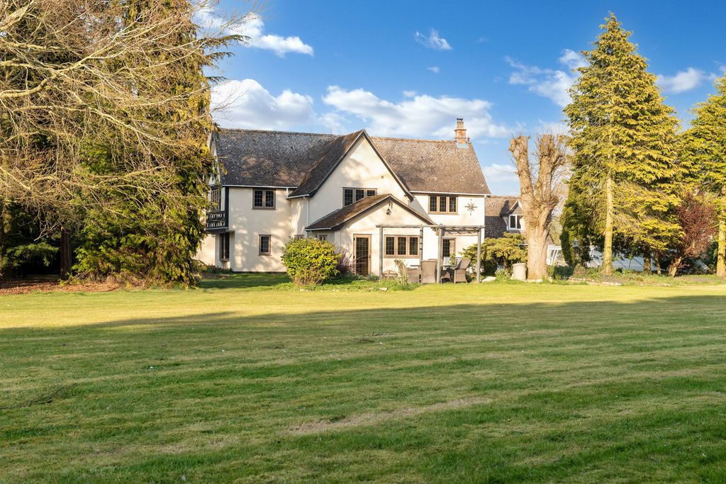 Property photo 3 of 61