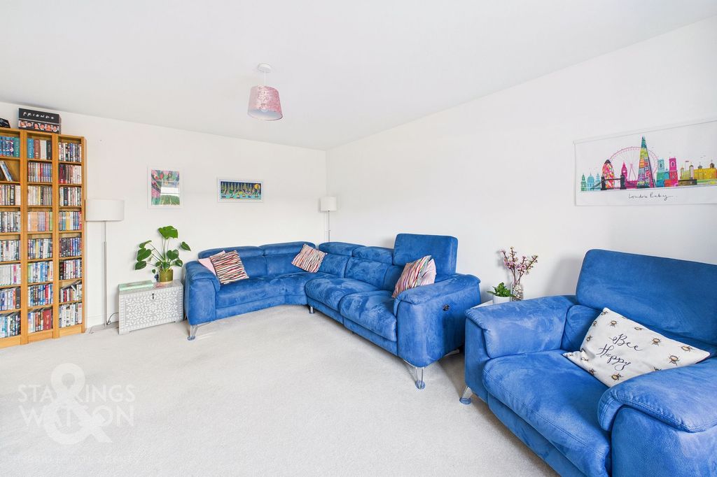 Property photo 1 of 25